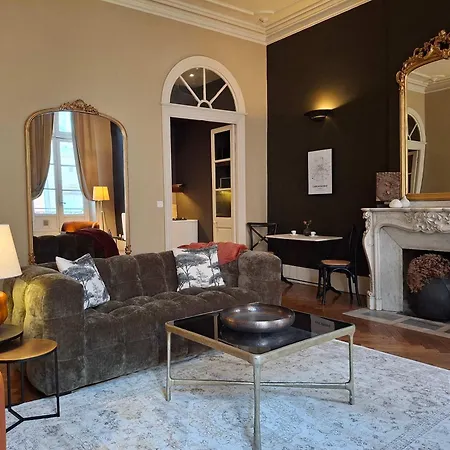 The Grand 42 - Stylish Apartamento Carcasona