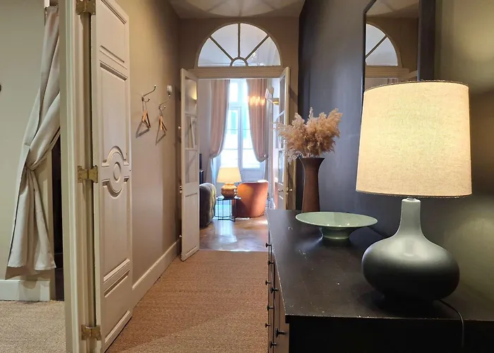 The Grand 42 - Stylish Apartamento Carcasona